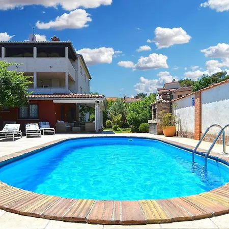 Casa vacanze Mit Privatpool Fuer 8 Personen Ca 135 Qm In Pula, Istrien Istrische Riviera Pola