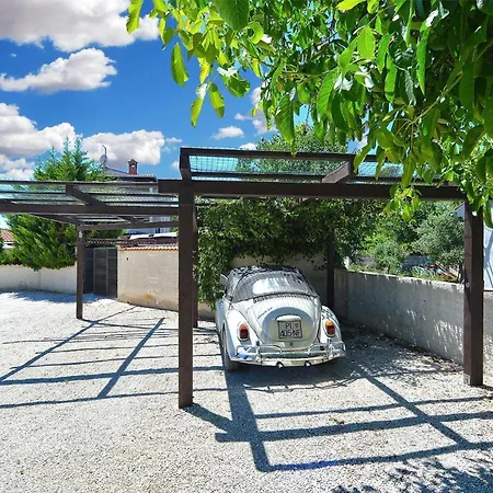 Mit Privatpool Fuer 8 Personen Ca 135 Qm In Pula, Istrien Istrische Riviera Casa vacanze Pola